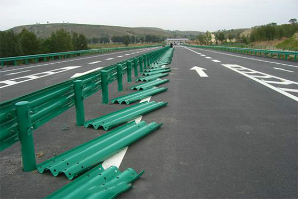宁德波形护栏的维护与管理确保道路安全的关键步骤