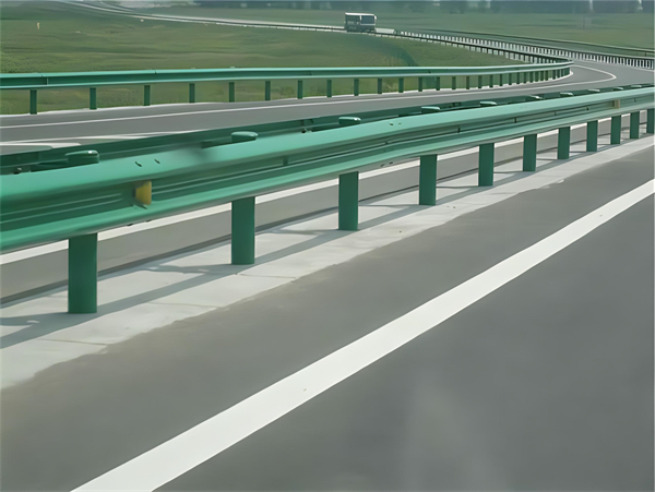 宁德高速护栏板守护安全广泛应用于多个行业